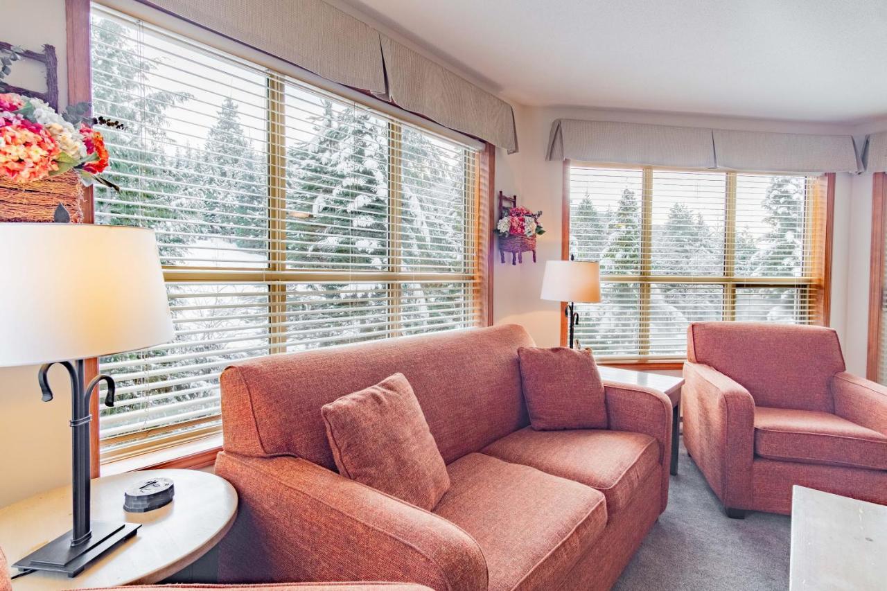 The Best Ski In Ski Out Two Bedroom Condo At Aspens วิสต์เลอร์ ภายนอก รูปภาพ