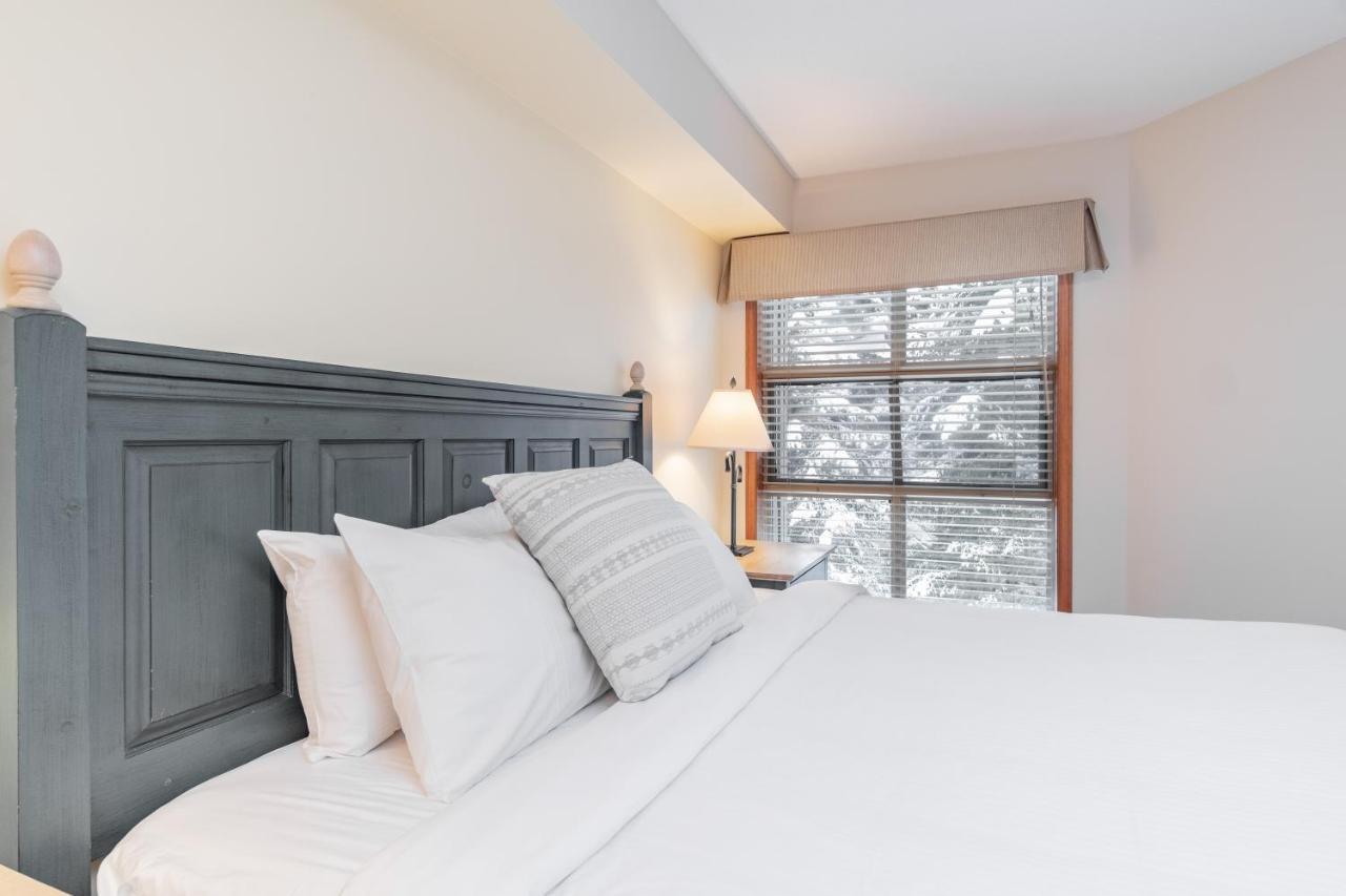 The Best Ski In Ski Out Two Bedroom Condo At Aspens วิสต์เลอร์ ภายนอก รูปภาพ