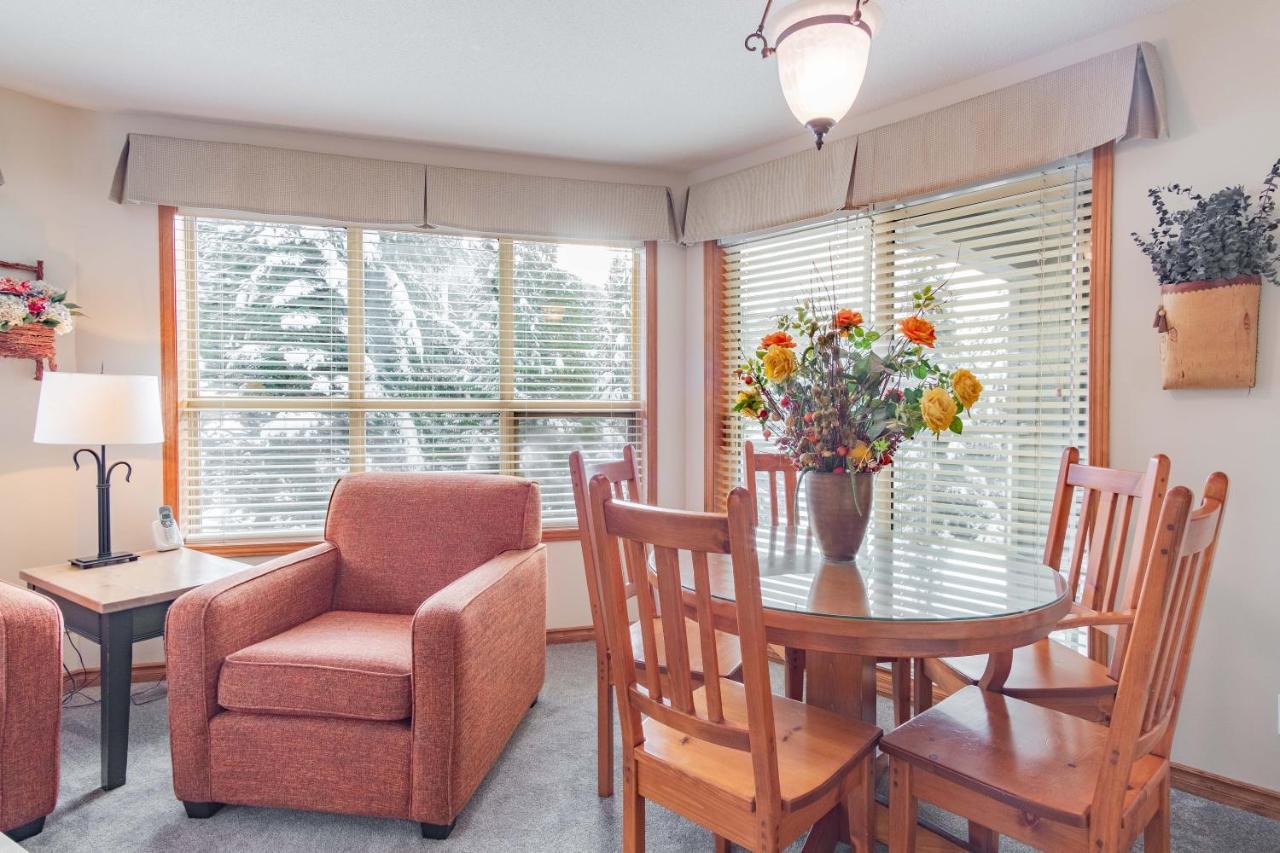 The Best Ski In Ski Out Two Bedroom Condo At Aspens วิสต์เลอร์ ภายนอก รูปภาพ